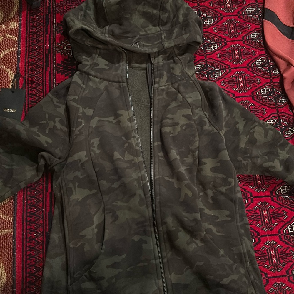 Lululemon scuba hoodie discontinued color